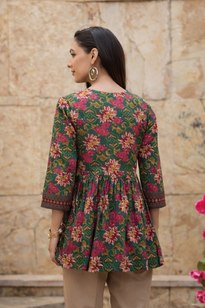 Floral Nova Women’s Green Floral Cotton Short Kurti | Stylish Square Neck Printed Kurti Top for Daily Wear