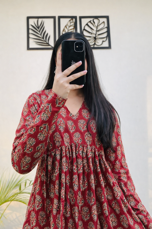 Floral Nova Women Maroon Rayon Printed Short Kurti | V-Neck Floral Casual Daily Wear Long Sleeve Kurti Top